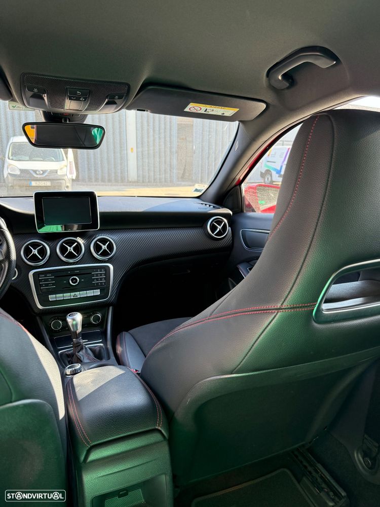 Mercedes-Benz A 180 d AMG Line - 8