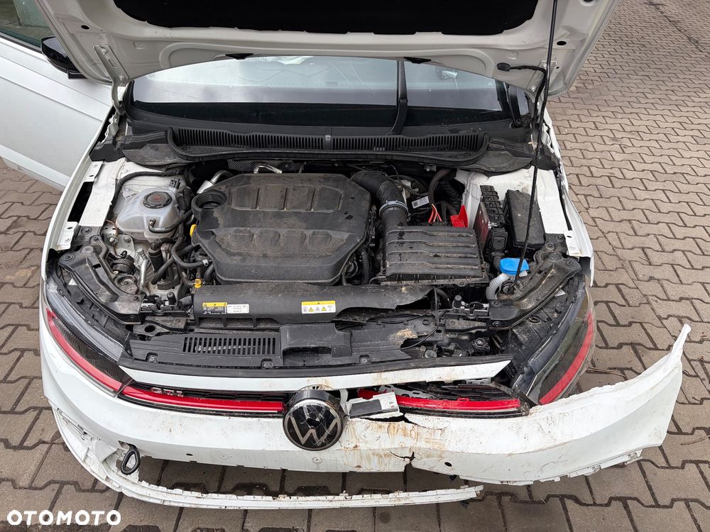 Volkswagen Polo - 11