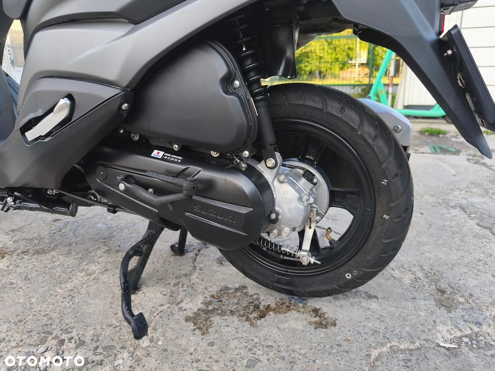 Suzuki Burgman - 6