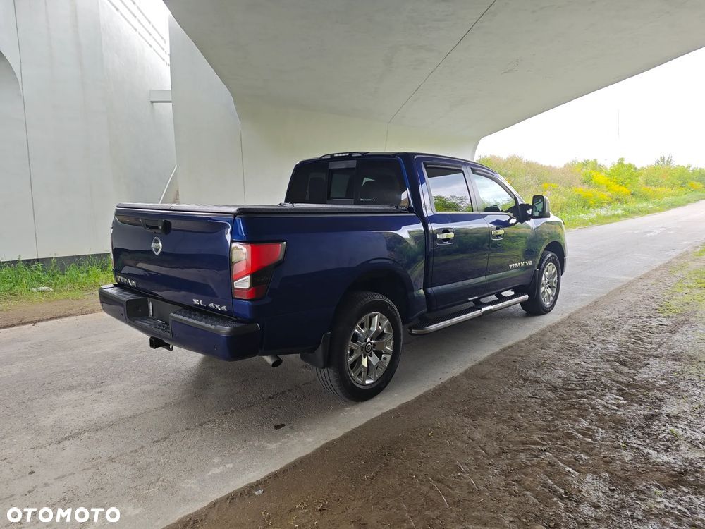 Nissan Titan - 7