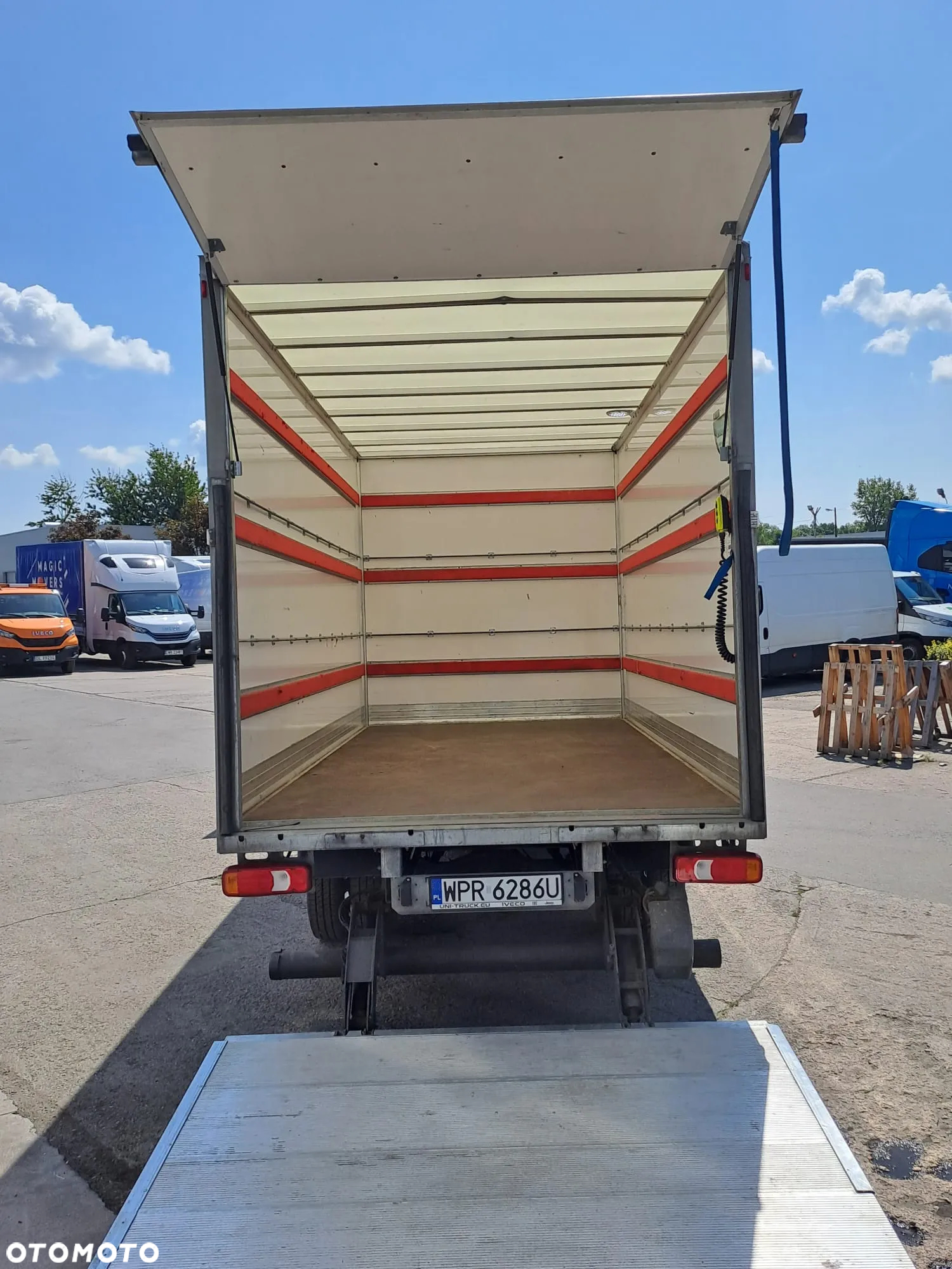 Iveco 35C16 Kontener+ bliźniak +winda+ 8 palet - 11