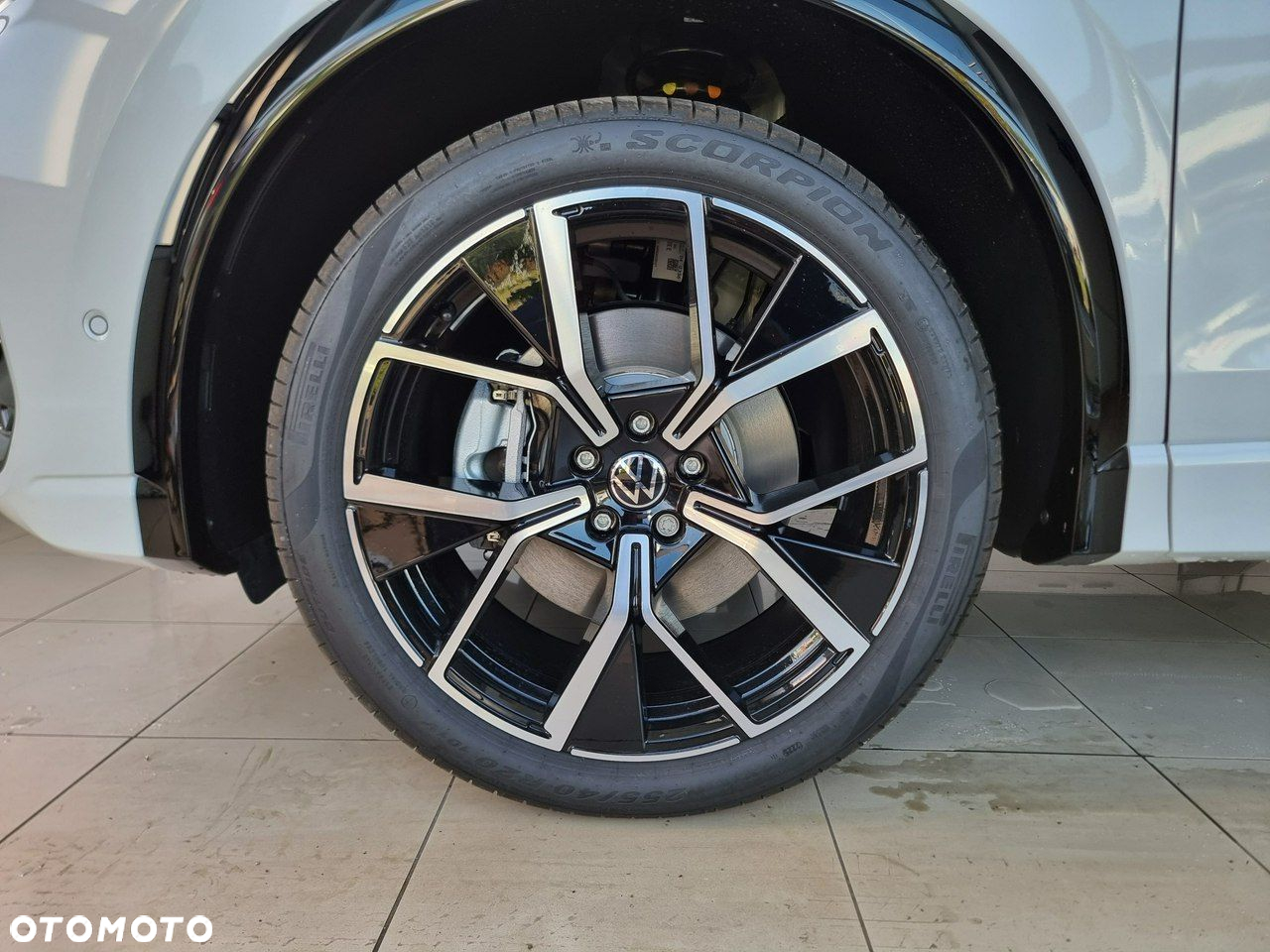 Volkswagen Tiguan - 8
