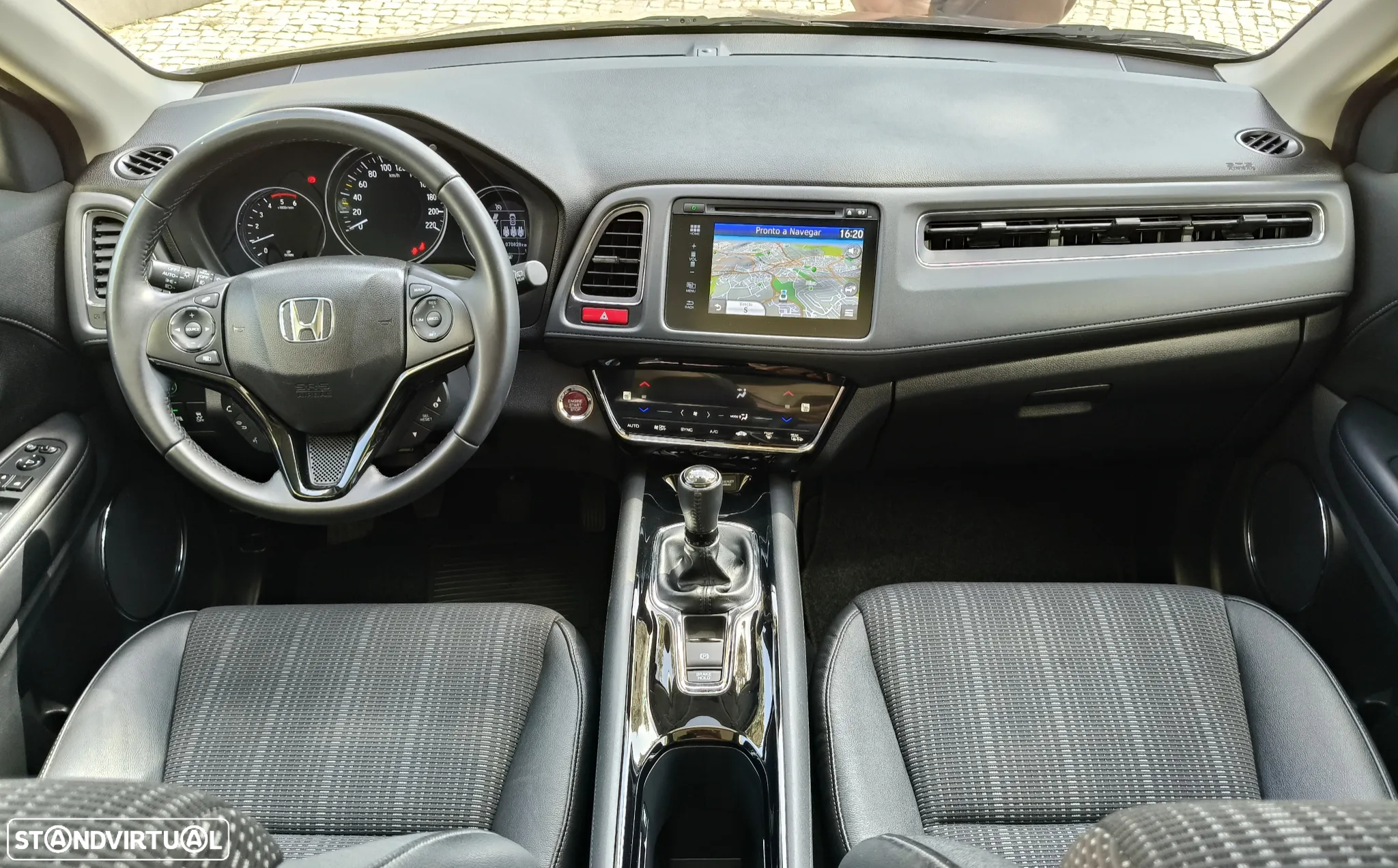 Honda HR-V 1.6 i-DTEC Executive - 29