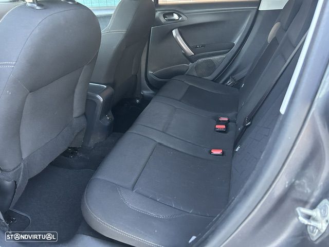 Peugeot 2008 1.2 PureTech Active - 10