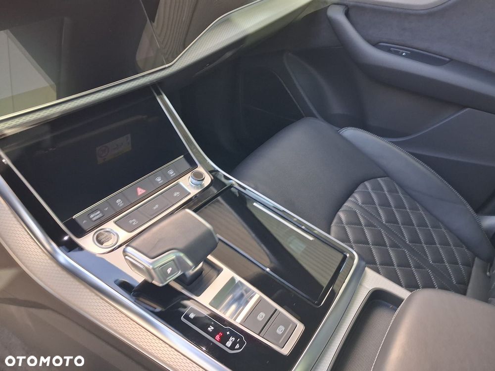 Audi Q7 - 8