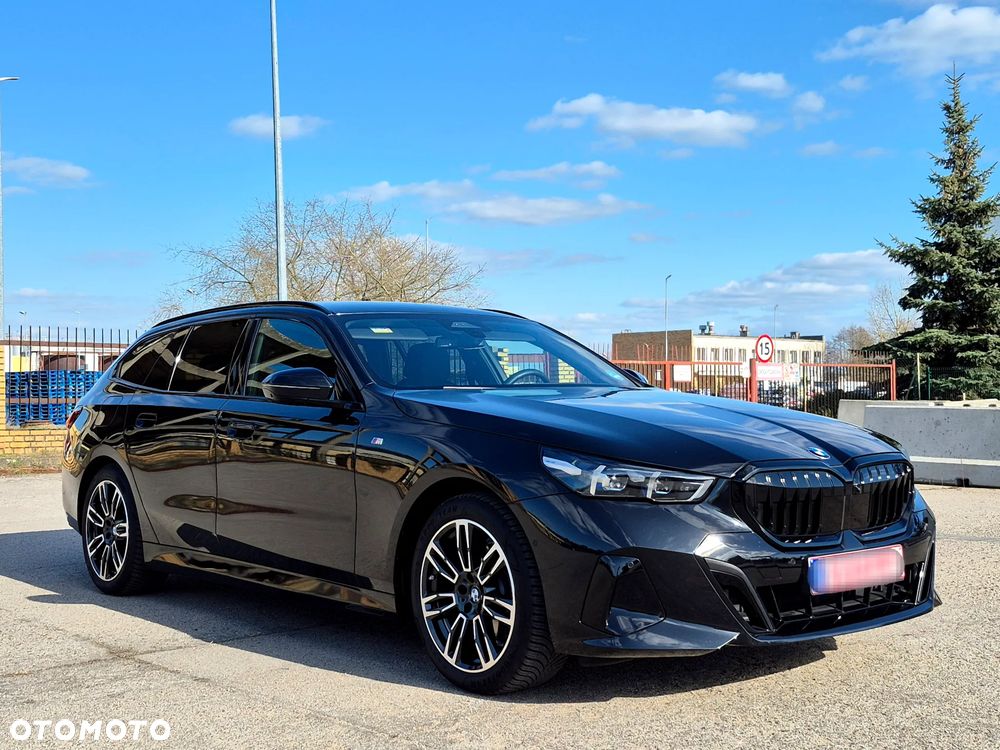 BMW Seria 5 520i mHEV M Sport - 1