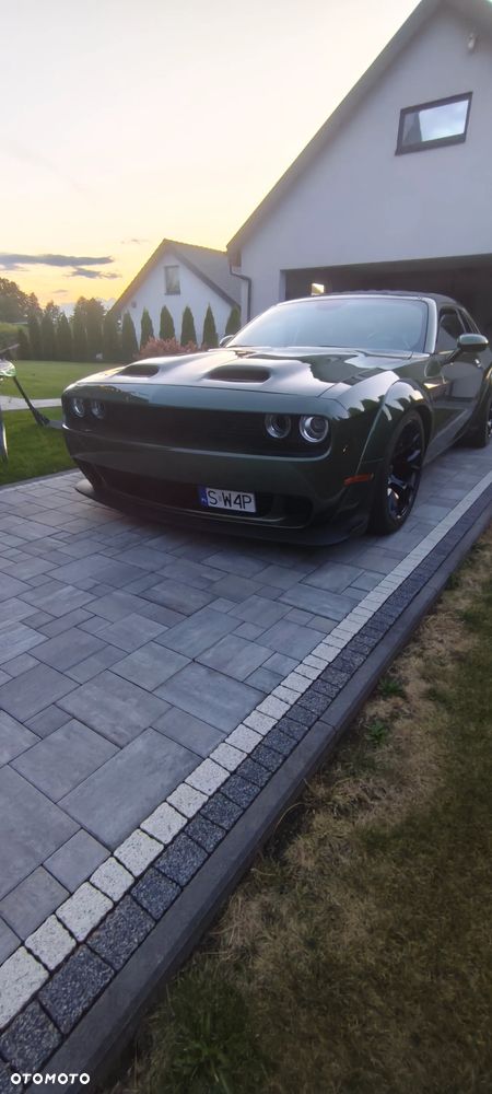 Dodge Challenger 5.7 R/T - 1