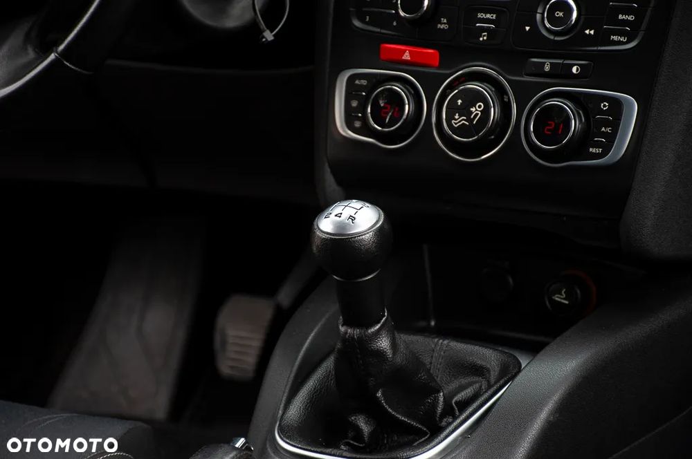 Citroën C4 VTi 120 Attraction - 22