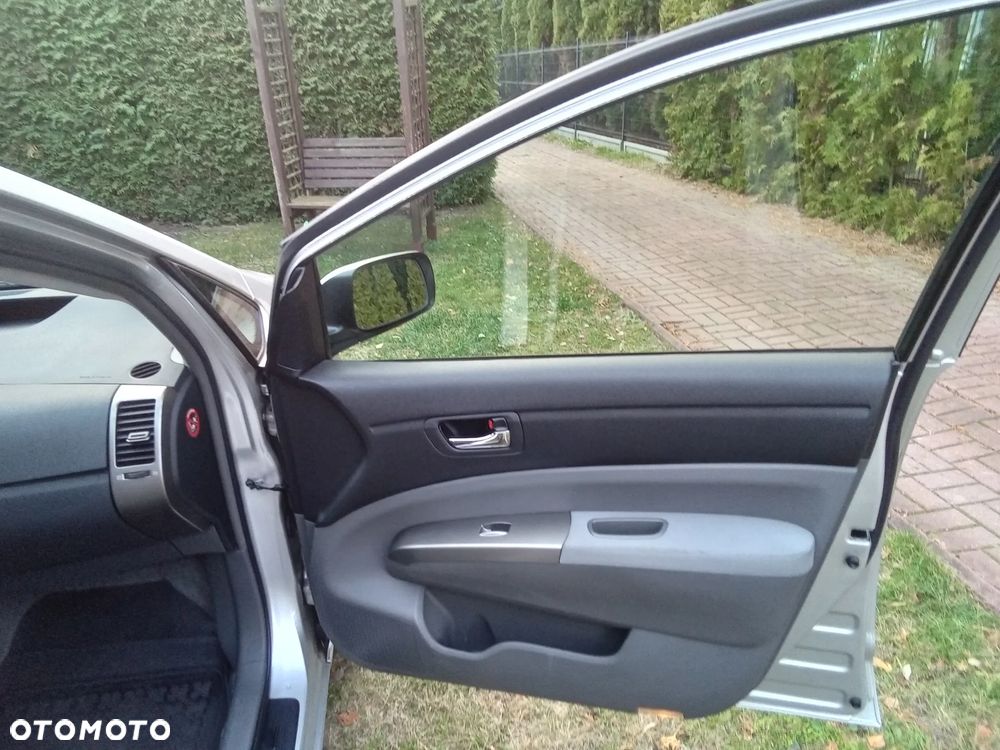 Toyota Prius 1.5 VVT-i Sol - 15