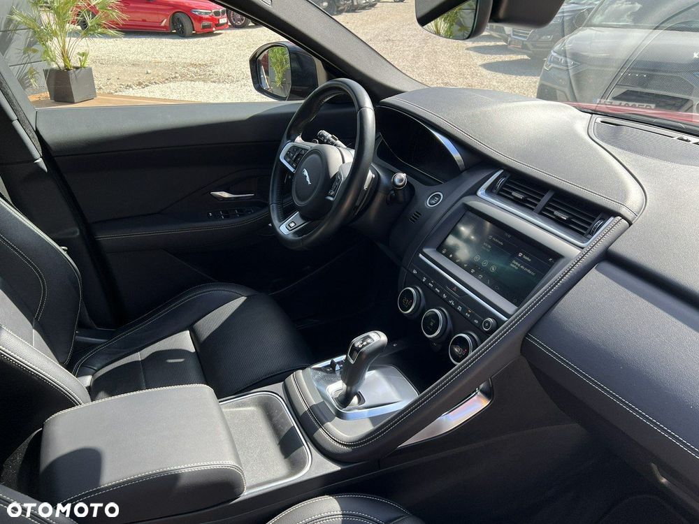 Jaguar E-Pace - 14