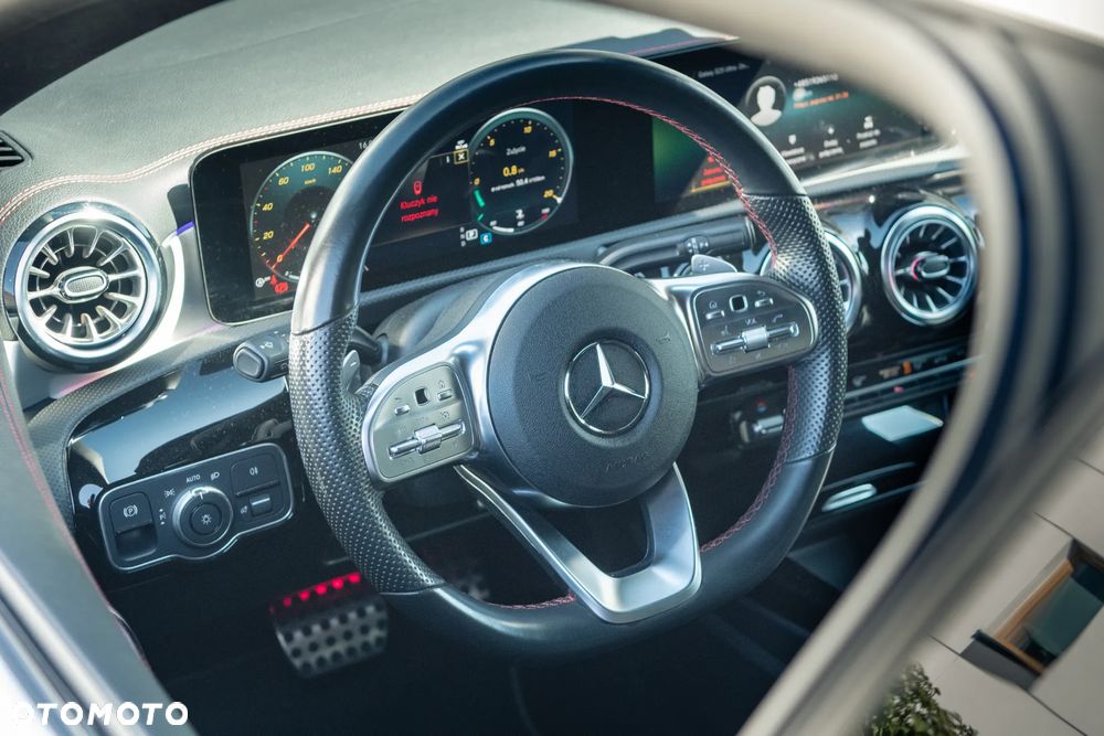Mercedes-Benz CLA 180 AMG Line 7G-DCT - 10