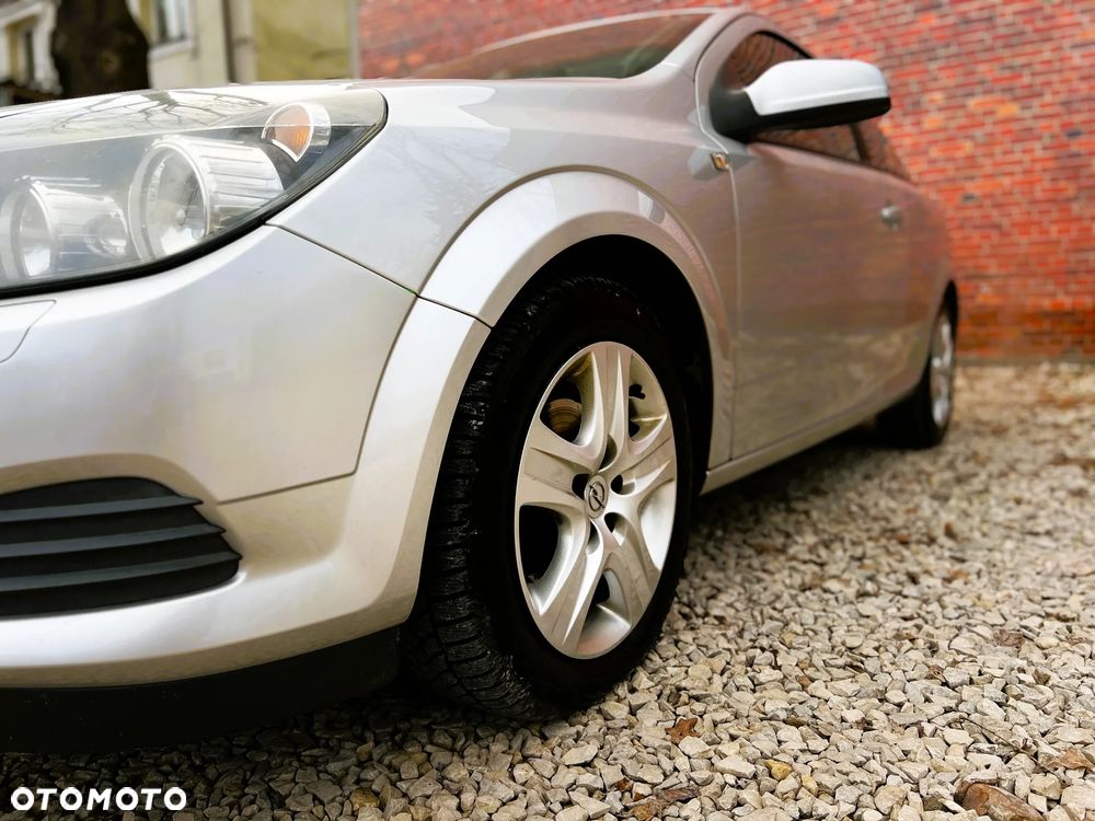 Opel Astra - 34
