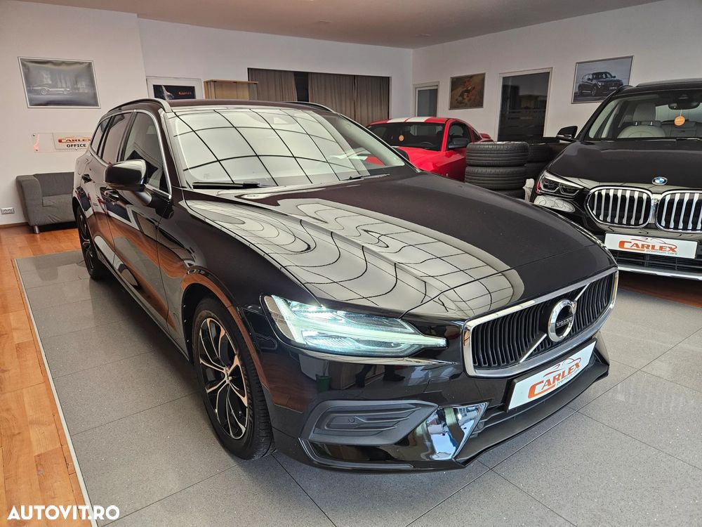 Volvo V60 B4 MHEV AT8 FWD Momentum Pro - 3