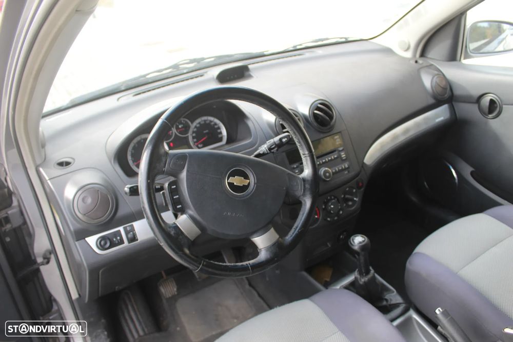 Chevrolet Aveo 1.2 LS - 6
