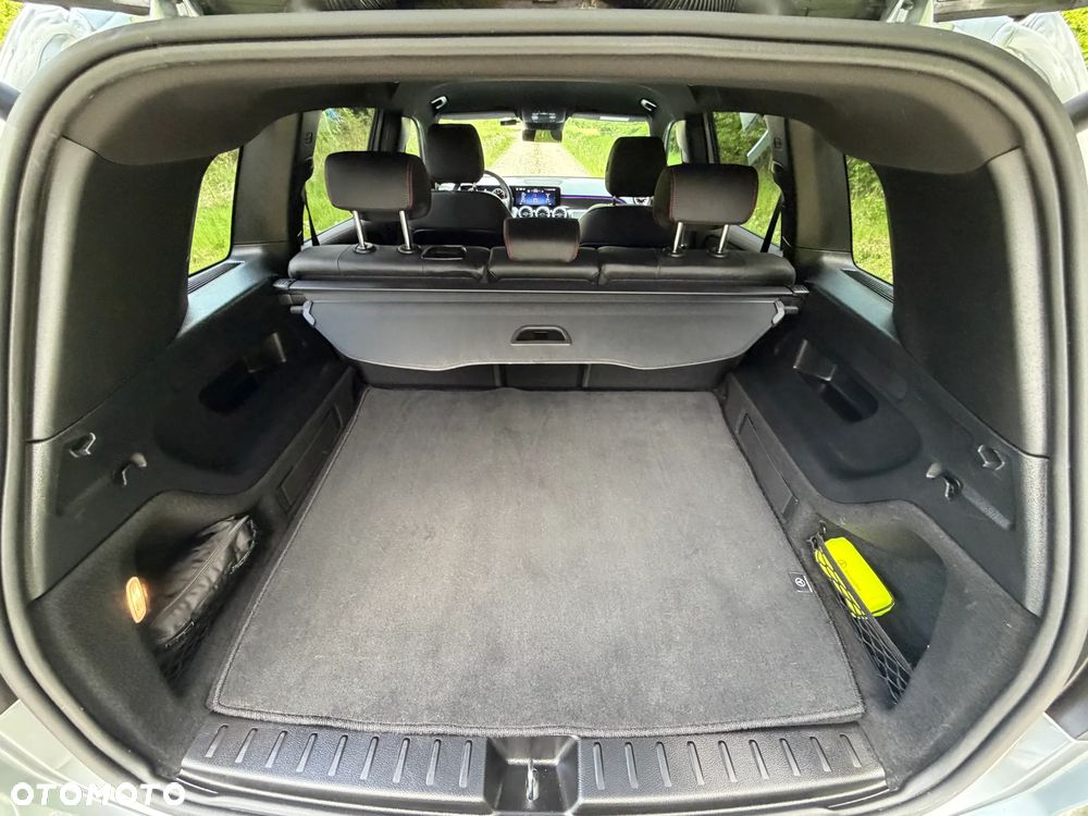 Mercedes-Benz GLB 200 AMG Line 7G-DCT - 11