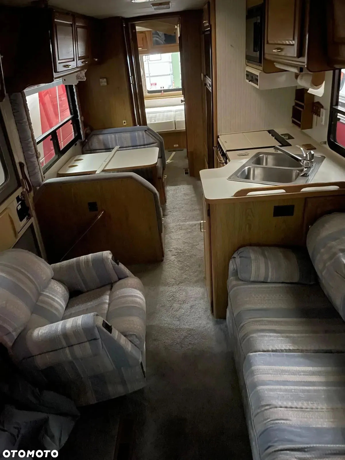 Chevrolet Winnebago - 7