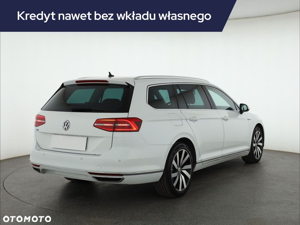 Volkswagen Passat Variant - 7