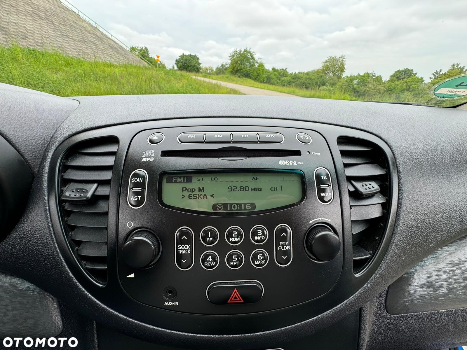 Hyundai i10 1.1 Edition Plus - 30