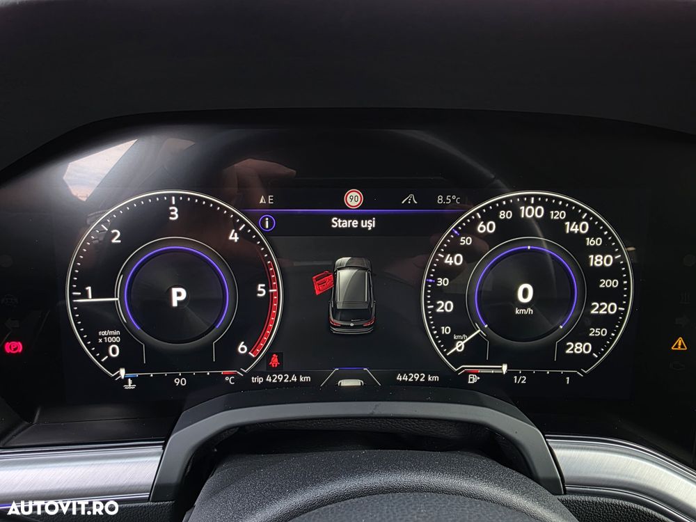 Volkswagen Touareg V6 TDI 4MOTION Elegance - 6