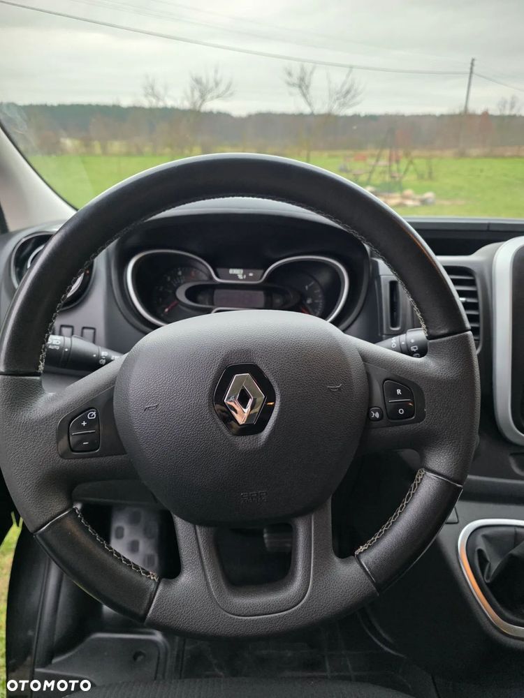Renault Trafic - 22