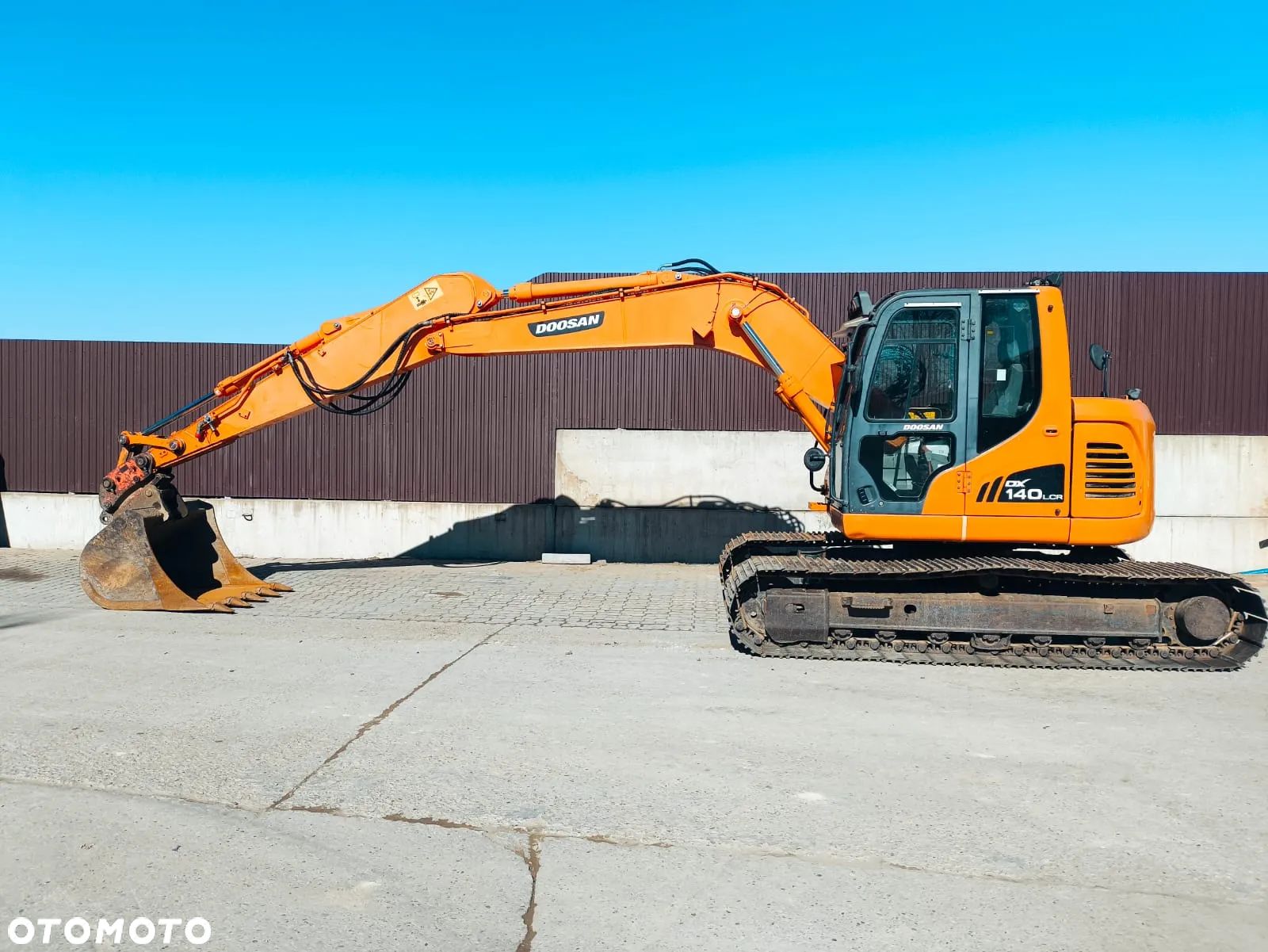 Doosan DX140LCR - 1