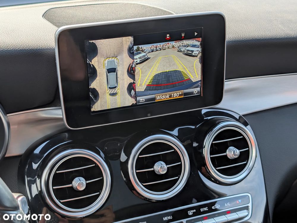 Mercedes-Benz GLC 250 4-Matic - 24