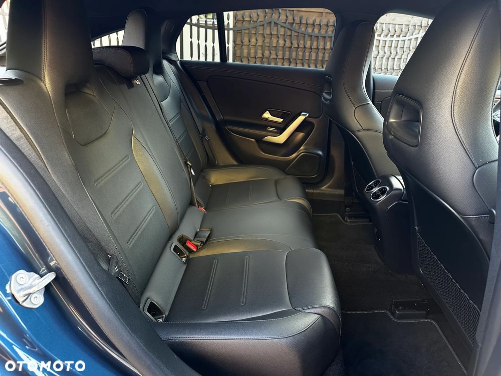 Mercedes-Benz CLA 200 d 4Matic 8G-DCT Progressive - 13