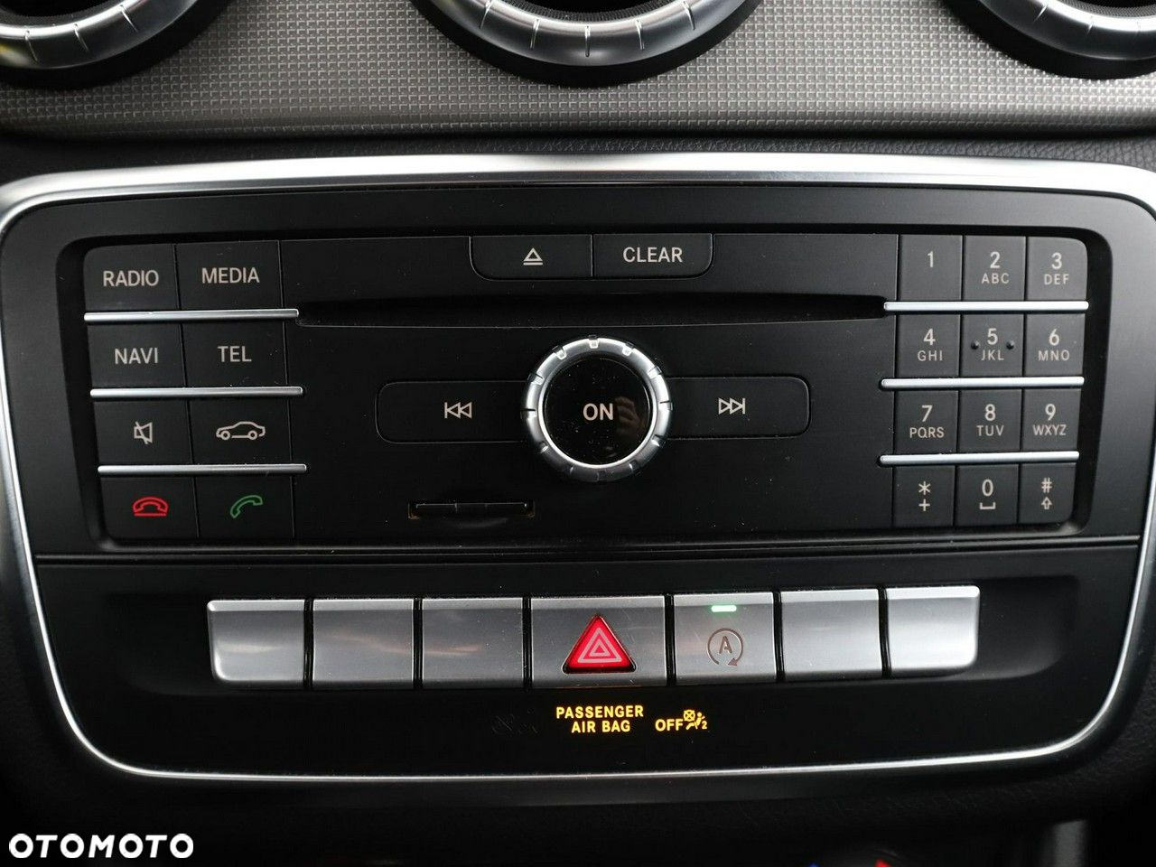 Mercedes-Benz CLA - 25