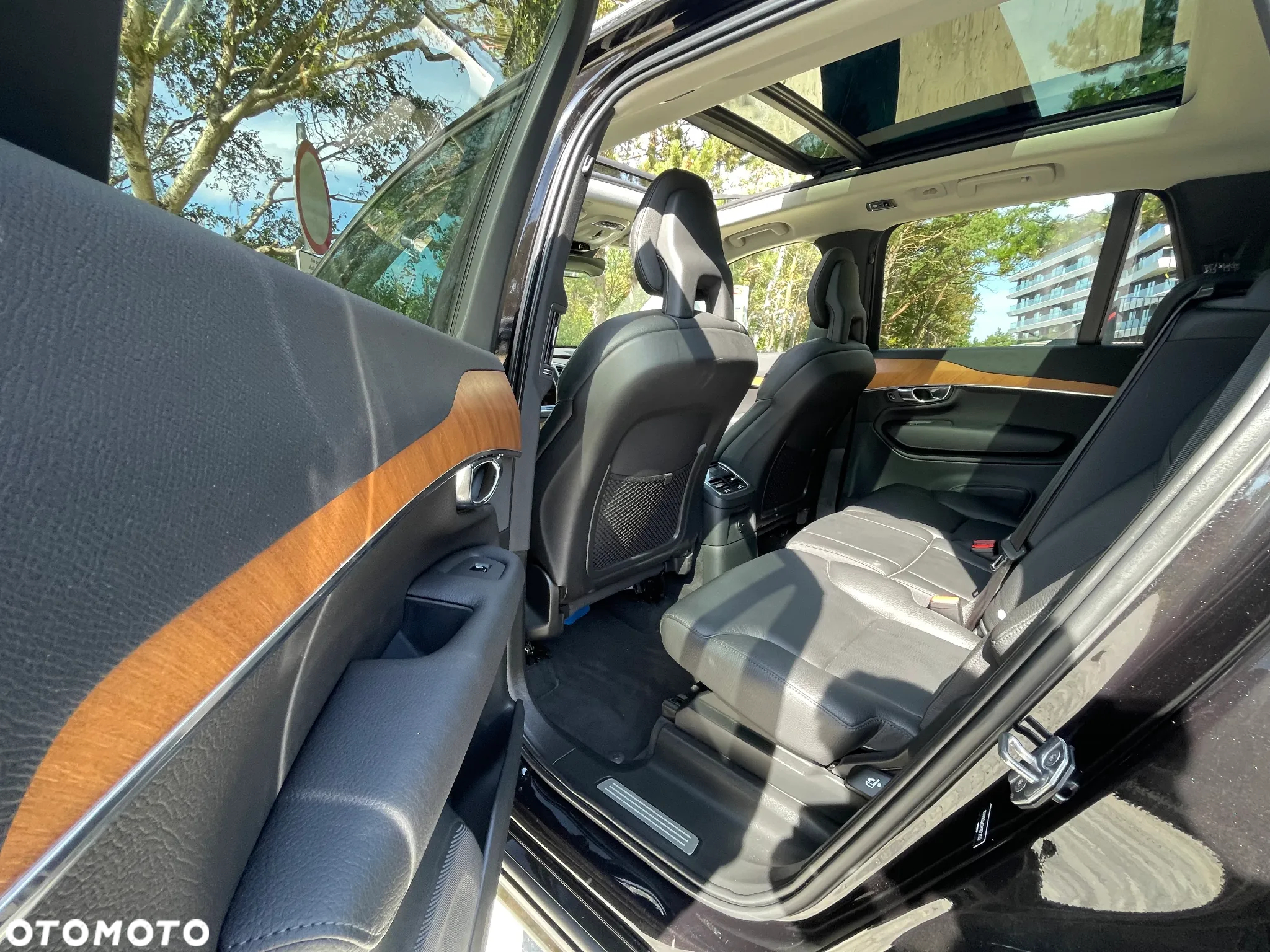 Volvo XC 90 T8 AWD Twin Engine Geartronic Momentum - 13