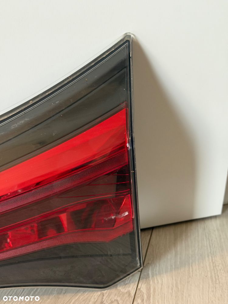 TOYOTA RAV4 OD 2016- LAMPA LED PRAWA 81580-42030 - 2