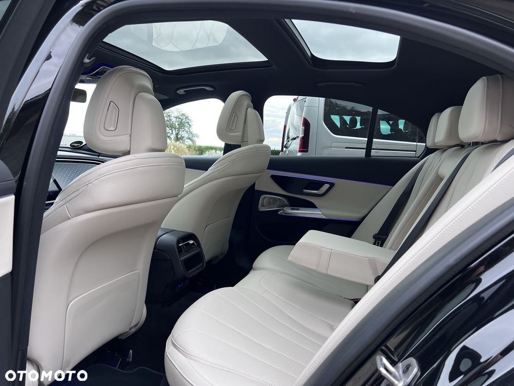Mercedes-Benz Klasa E 450 d mHEV 4-Matic AMG 9G-Tronic - 18