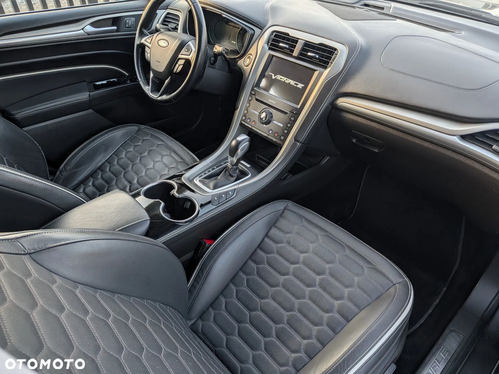 Ford Mondeo Vignale 2.0 TDCi PowerShift - 12