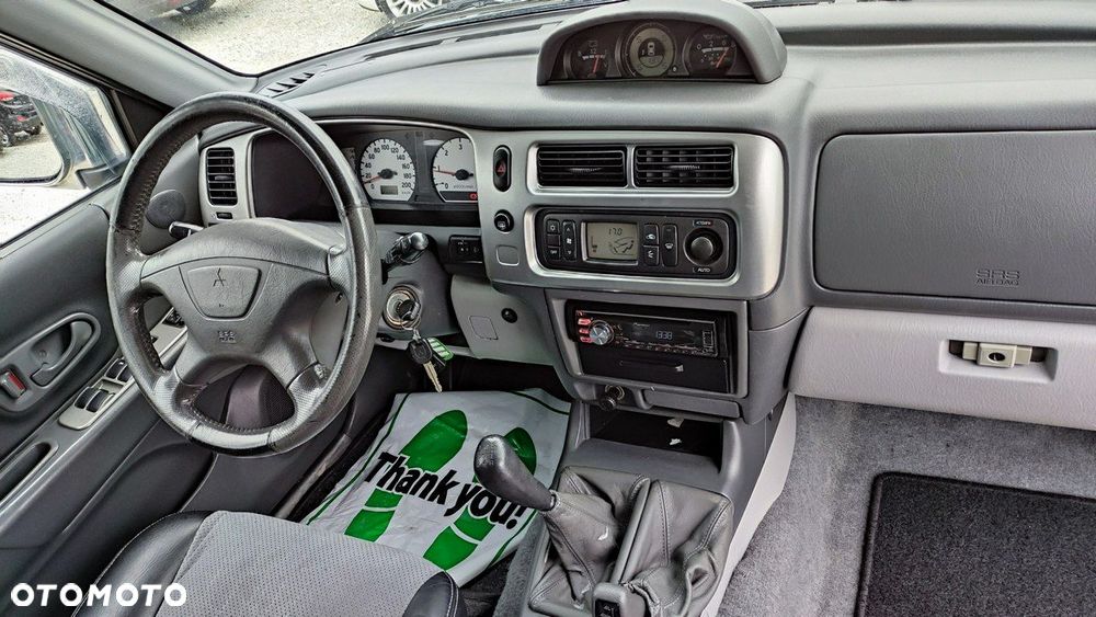 Mitsubishi Pajero - 5