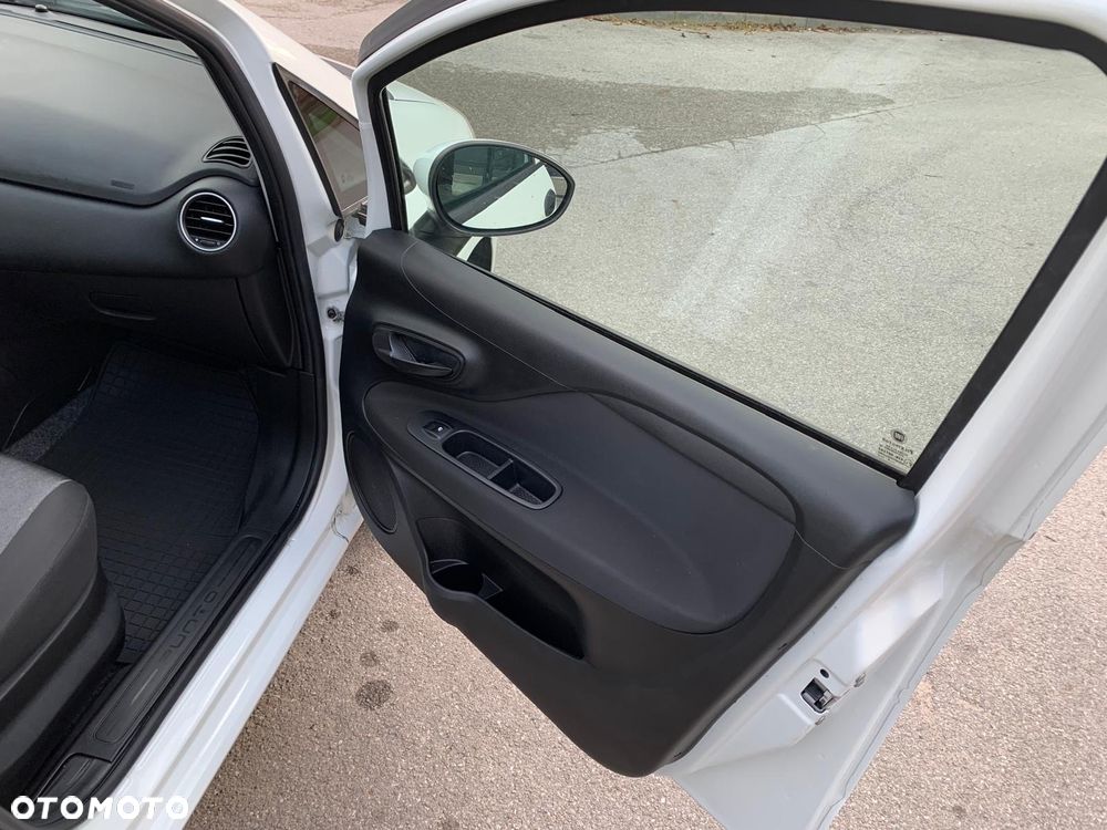 Fiat Grande Punto - 9