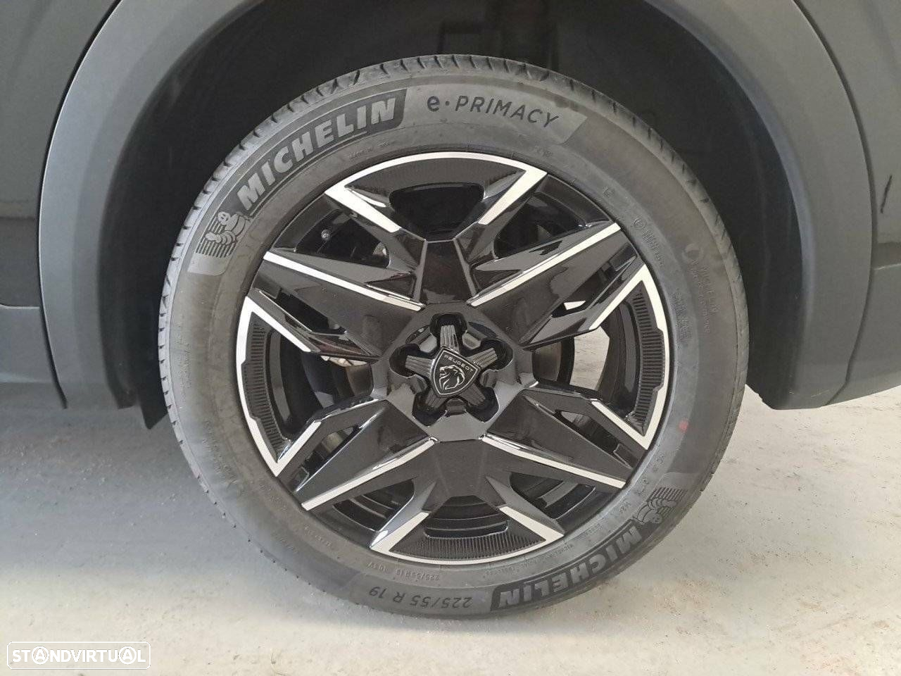 Peugeot 3008 1.2 Hybrid Allure e-DCS6 - 11