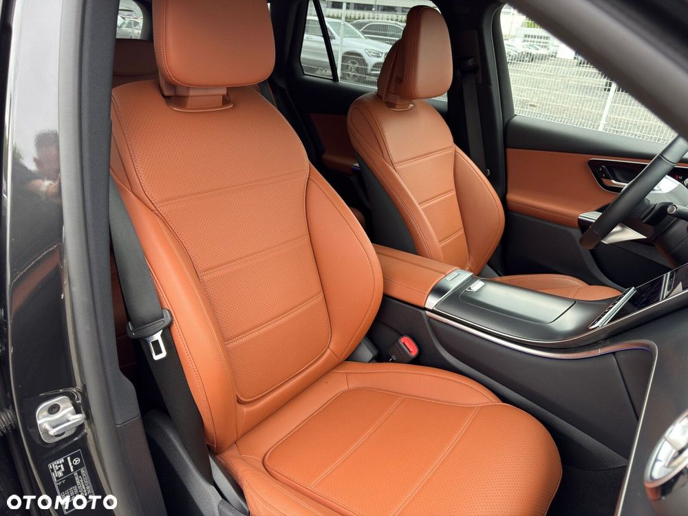 Mercedes-Benz GLC 200 d mHEV 4-Matic Avantgarde - 24