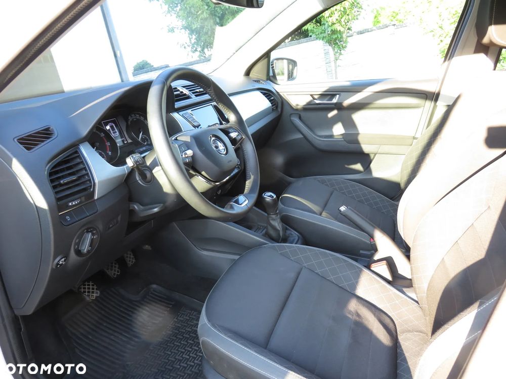 Skoda Fabia 1.0 Ambition Plus - 8