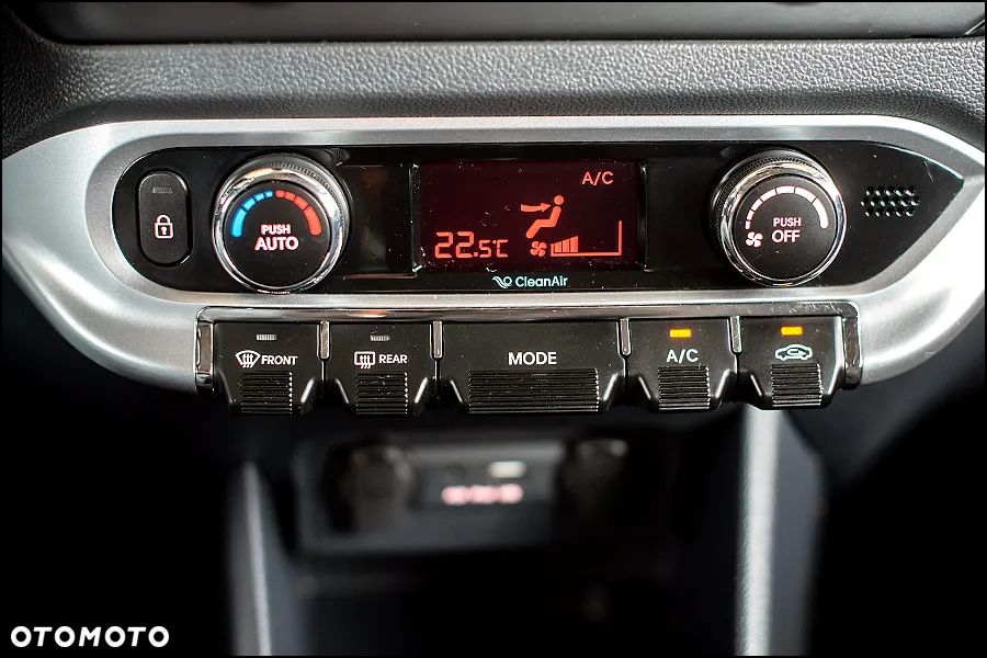 Kia Rio 1.2 Dream Team Edition - 22