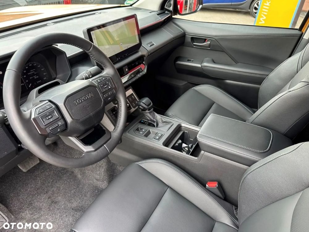 Toyota Hilux - 13