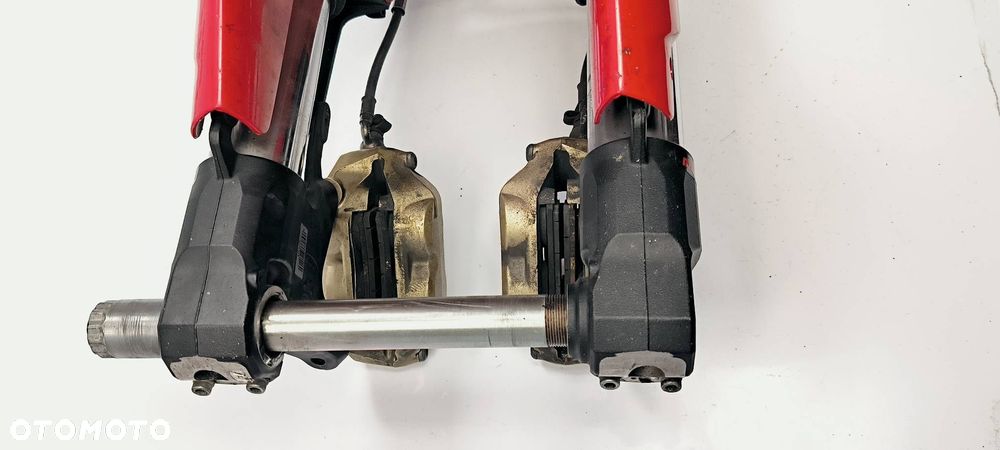 LAGI MV AGUSTA BRUTALE 1090 PÓŁKI BŁOTNIK - 2