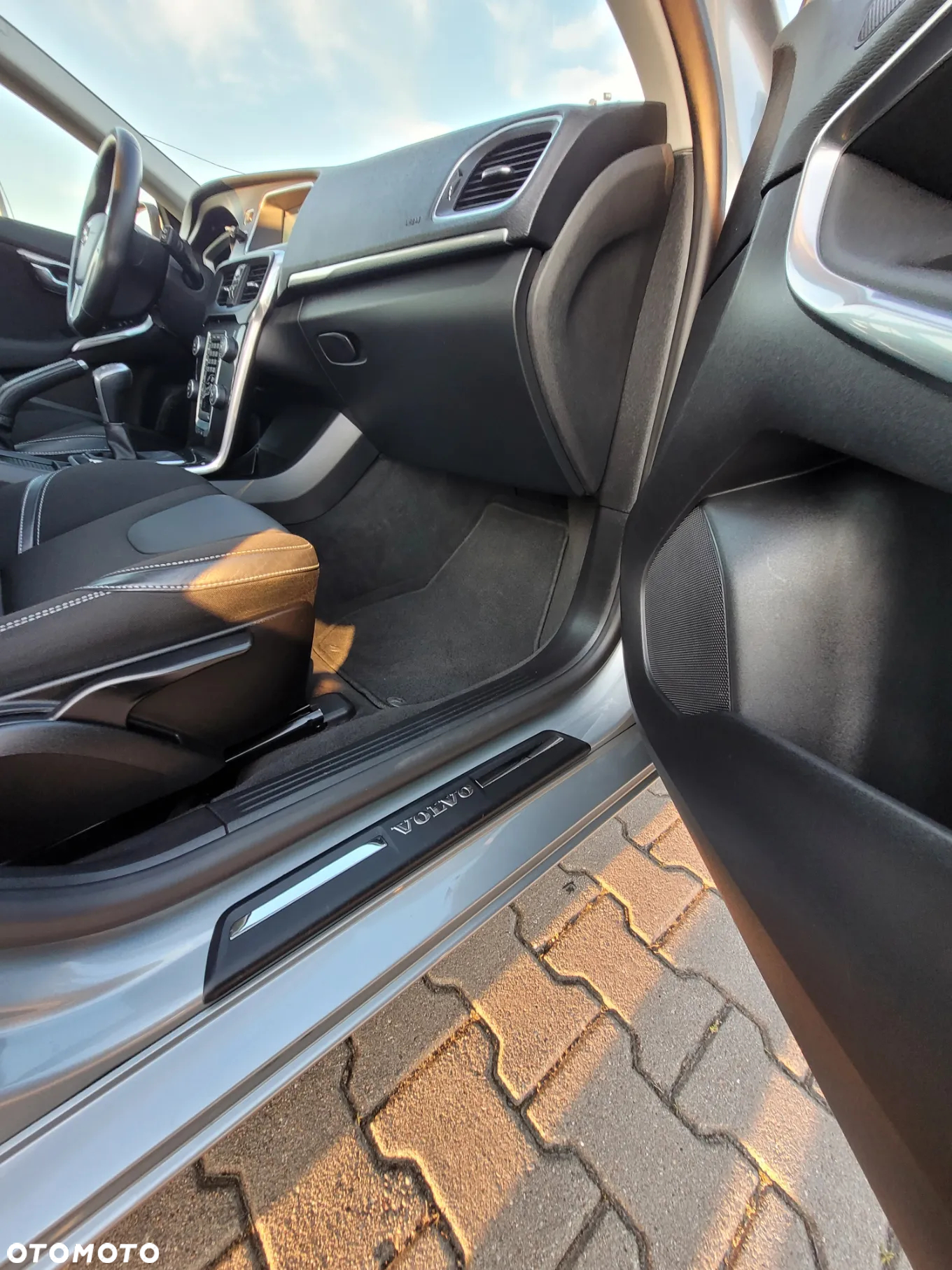 Volvo V40 T3 - 12
