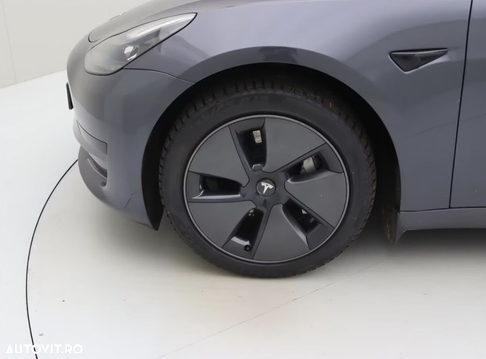 Tesla Model 3 RWD - 11