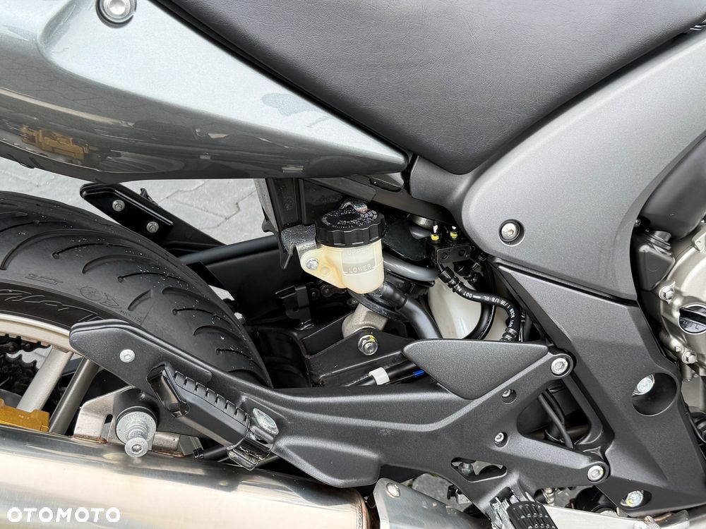 Honda CBF - 12