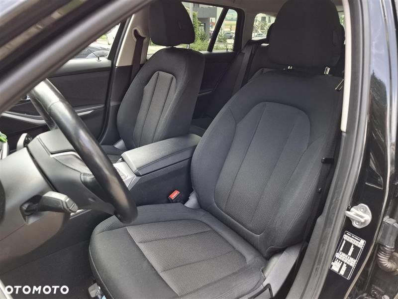 BMW Seria 3 318i - 17