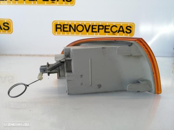 Farolim Pisca Frente Esq Fiat Punto (176_) - 2