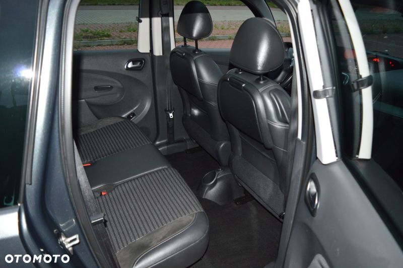 Citroën C4 Picasso - 24