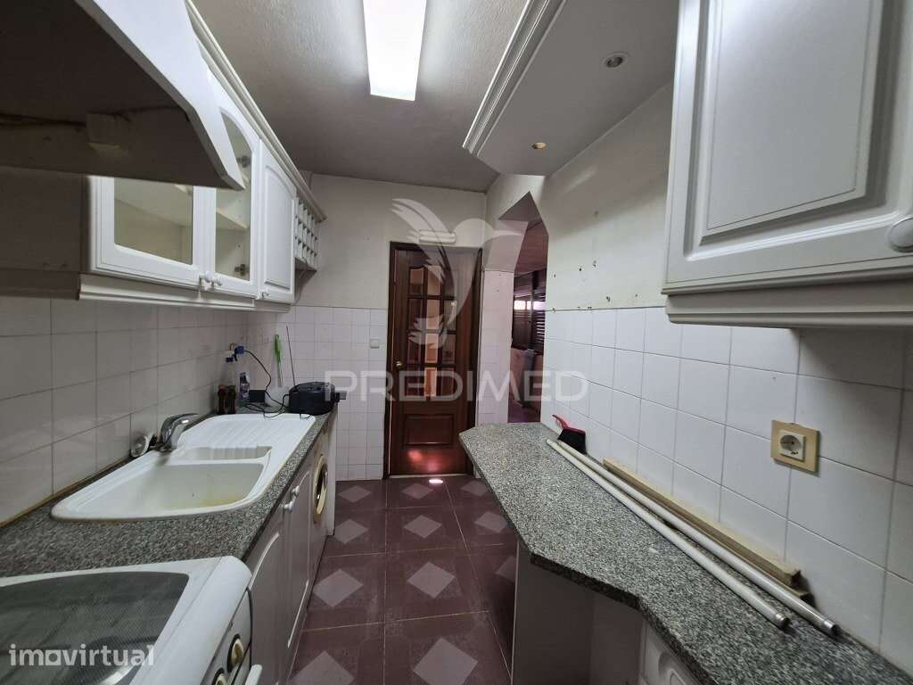 Apartamento T1 com Boas Áreas no Centro de Massamá - Grande imagem: 5/15