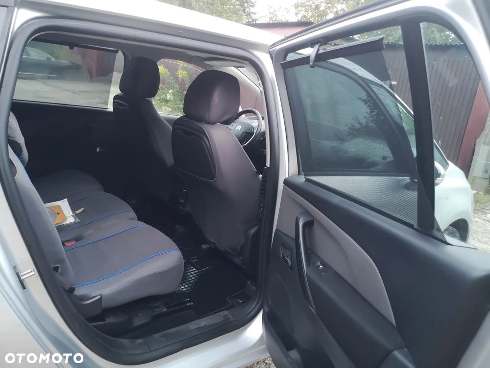Citroën C4 e-HDi 115 Selection - 17