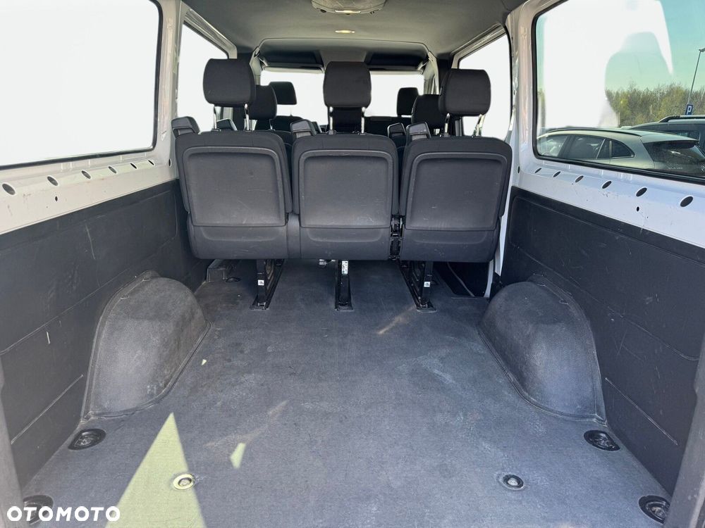 Mercedes-Benz Sprinter - 17