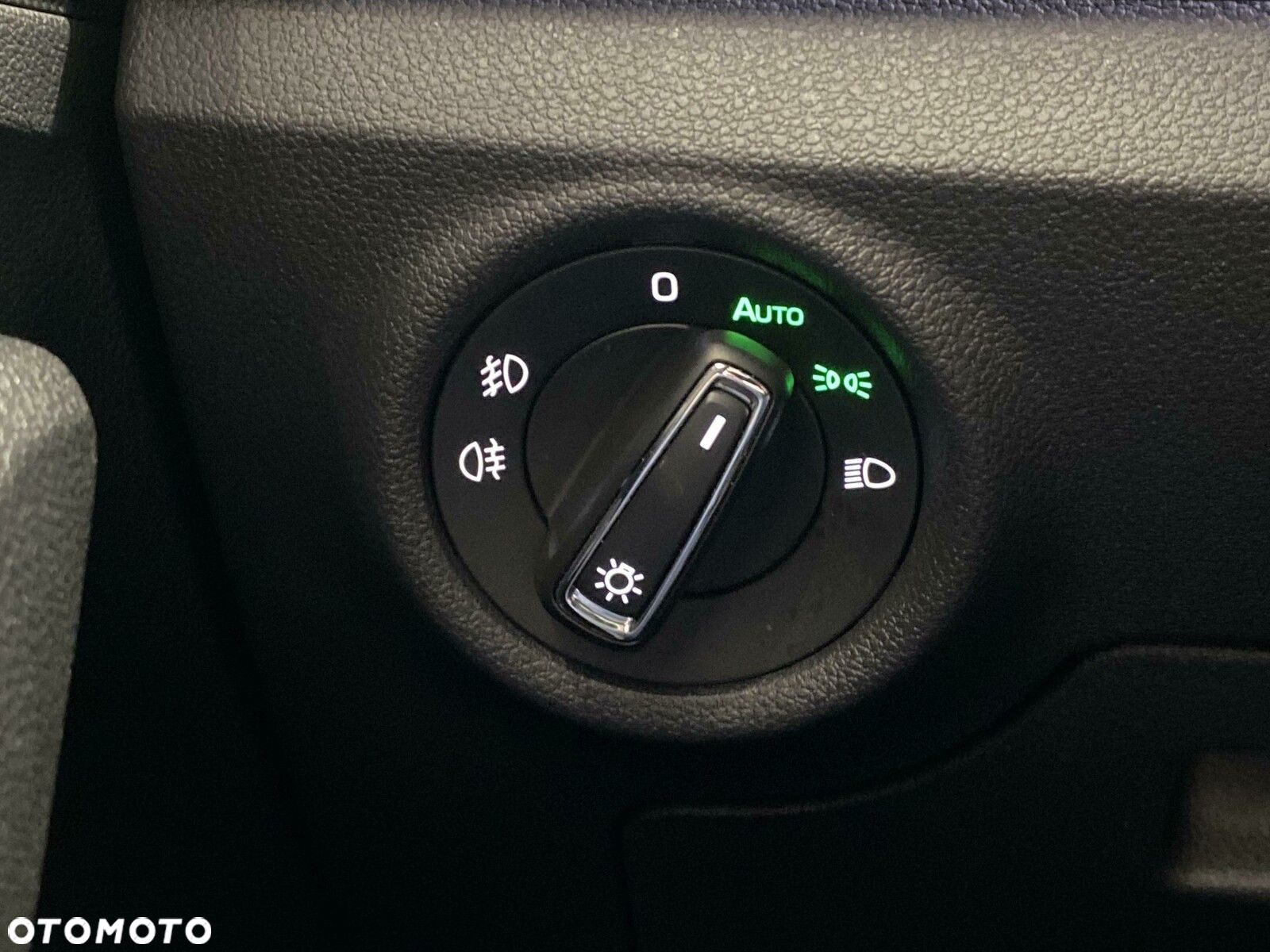 Skoda Kamiq 1.0 TSI Monte Carlo - 36